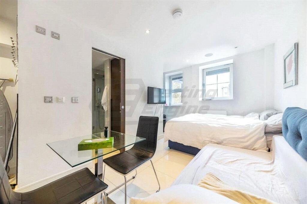 Albany House flat