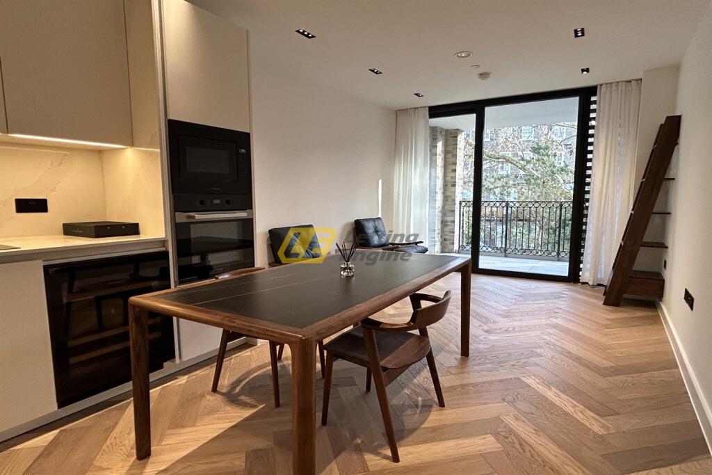 3 Cluny Mews flat