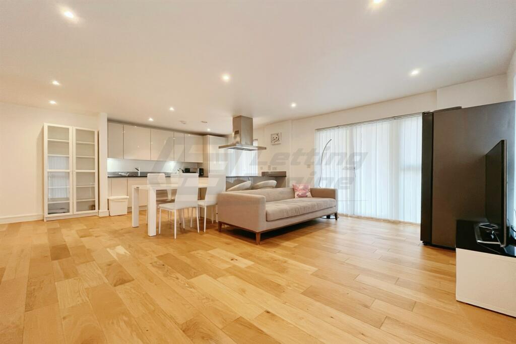 Fairbourne Rd flat