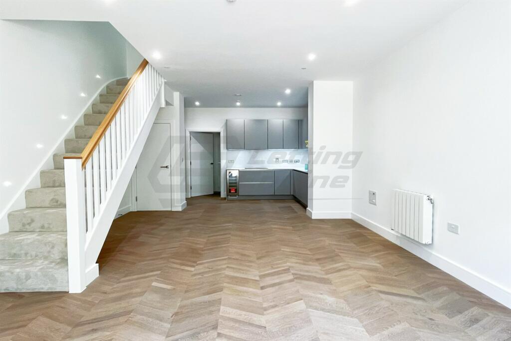 Handley Drive flat