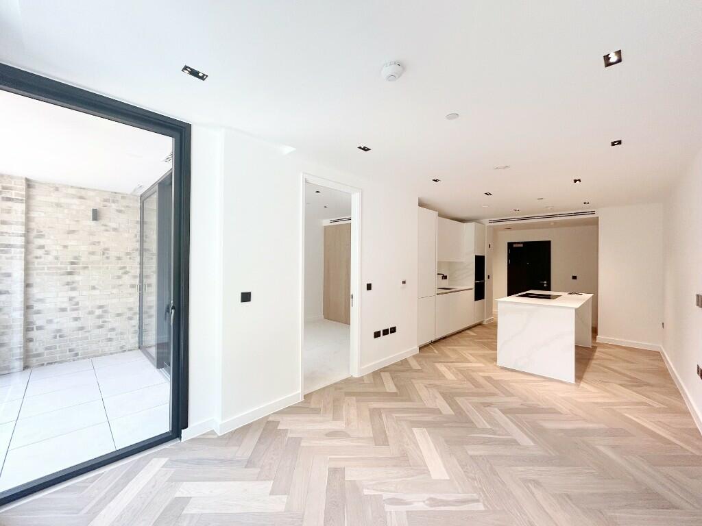 a picture of One Cluny Mews apartment
