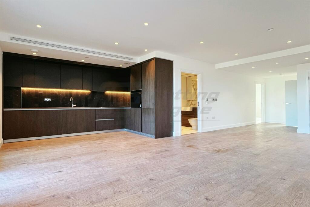 Oval Village flat