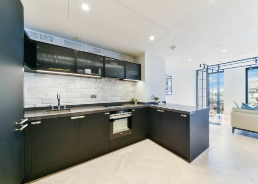 Sun Street flat