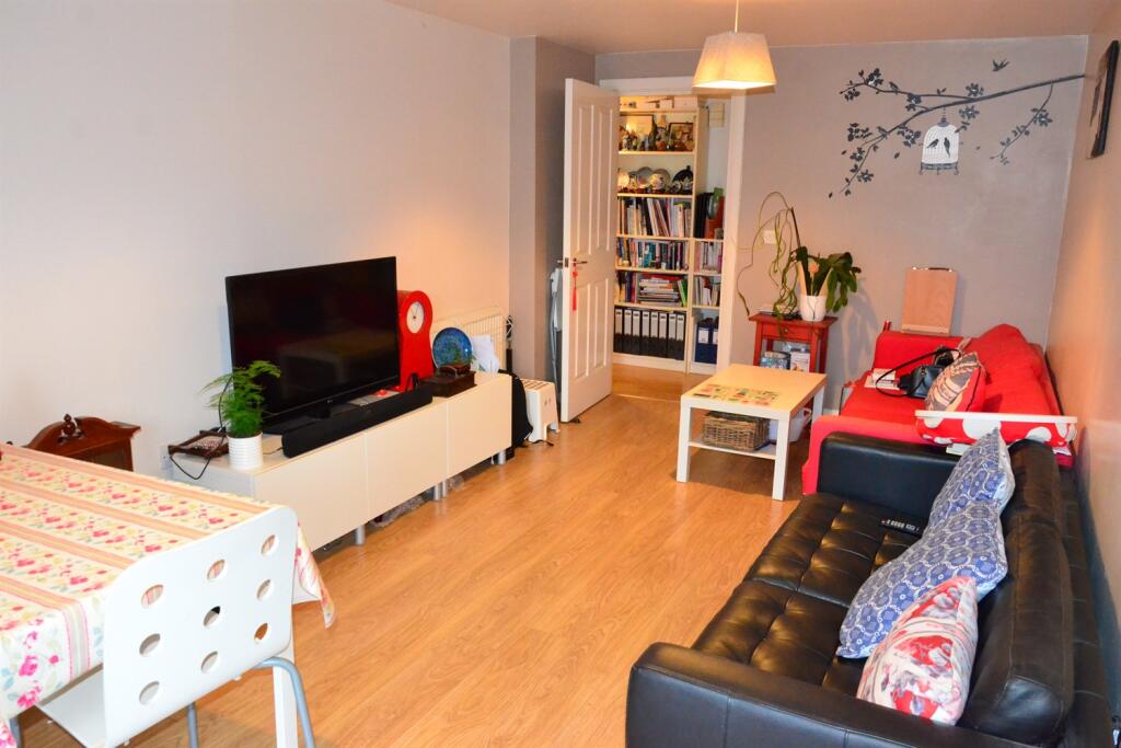 Union Wharf flat